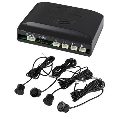 Sensores de estacionamento automóvel com unidade principal preta e quatro sensores pretos com cabos