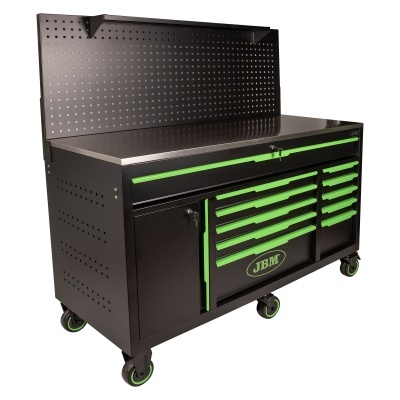 Móvel de oficina preto e verde com gavetas, porta, rodas e painel perfurado