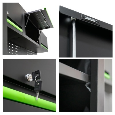 Detalhes de armário metálico preto com puxadores verdes e fecho com chave