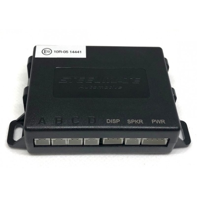 Módulo eletrónico preto com etiquetas e portas marcadas A B C D DISP SPKR PWR