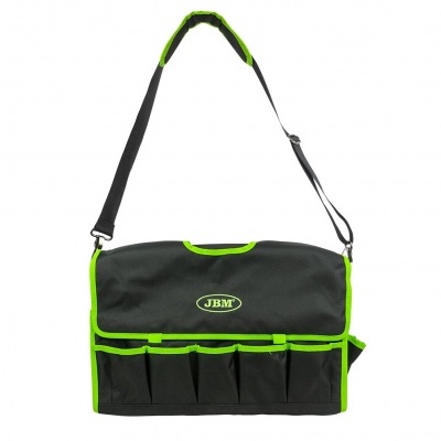 Mala de ombro preta com detalhes verdes e logo JBM