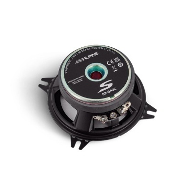 Altifalante preto redondo com inscrição ALPINE no centro