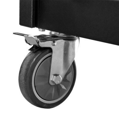 Roda de carrinho metálico com roda preta e travão