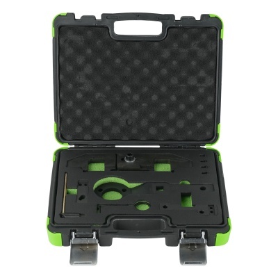 Estojo rígido preto com bordas verdes e interior em espuma moldada para ferramentas