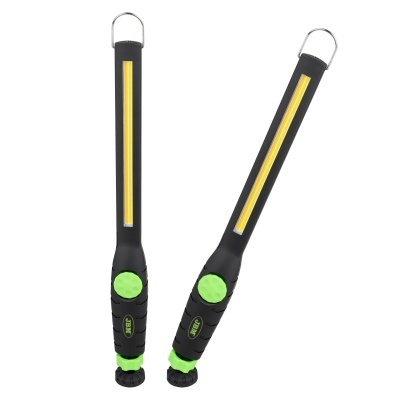 Bastões de luz LED preto e verde com botão e suporte metálico