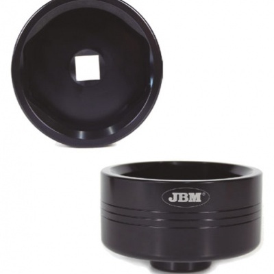 Ferramenta de metal preta com entrada quadrada e logótipo JBM