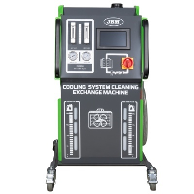 Máquina de limpeza de sistema de arrefecimento cinza com detalhes verdes, medidores e botão vermelho