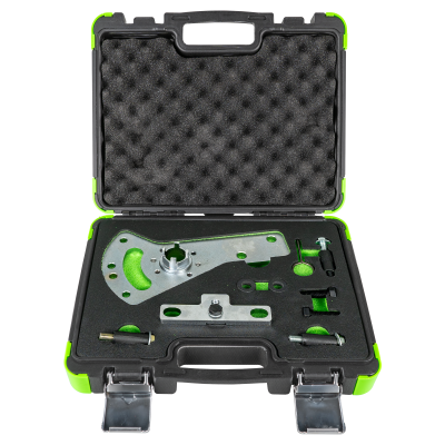 conjunto de ferramentas metálicas em mala preta e verde com espuma interior