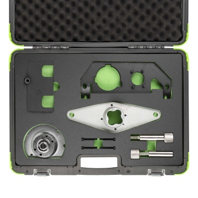 Conjunto de ferramentas metálicas e plásticas em estojo acolchoado