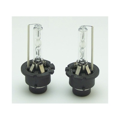 Par de lâmpadas transparentes com base preta e elementos metálicos