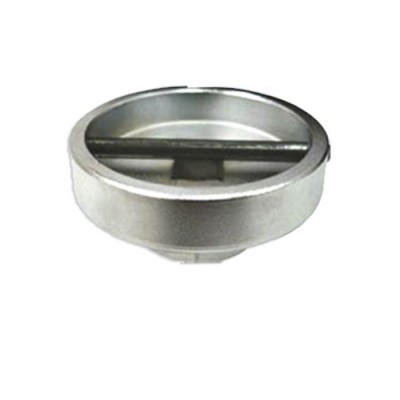 Ferramenta metálica cilíndrica prateada com barra preta no centro