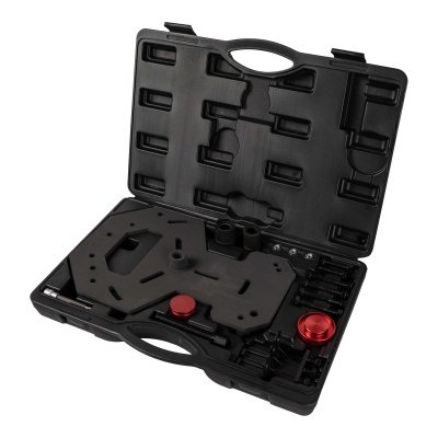 Conjunto de ferramentas preto em mala plástico aberta com peças vermelhas