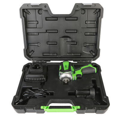 Estojo plástico preto e verde com ferramenta elétrica de impacto e acessórios