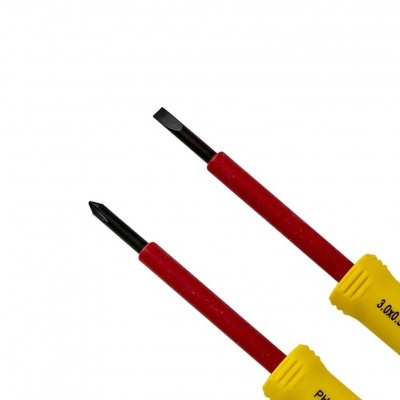 Ferramentas com cabo amarelo e haste vermelha, chave de fendas e Phillips com texto 3.0X0.5