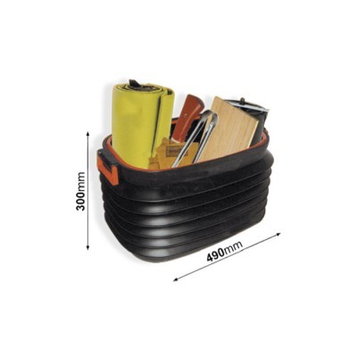 Cesto organizador preto com alças laranja e vários utensílios dentro