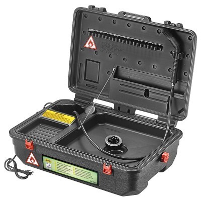 Caixa preta de plástico rígido com cabos e etiquetas de advertência