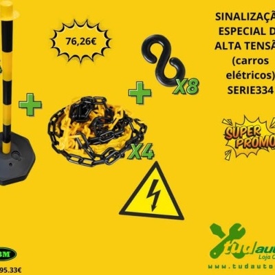 Conjunto de sinalização de alta tensão com postes, correntes, ganchos e símbolo de aviso em fundo amarelo