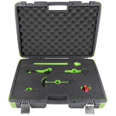 Mala de ferramentas preta com interior de espuma preta e verde e fechos metálicos