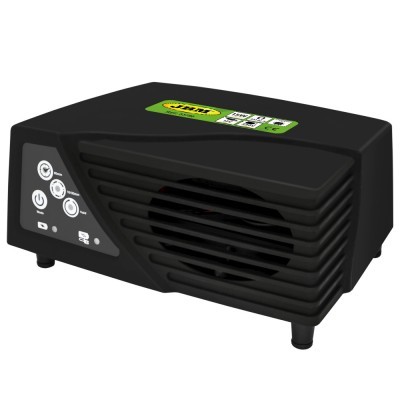 Dispositivo eletrônico preto com grelha frontal e etiquetas verticais no topo.