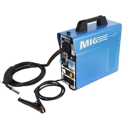 Máquina de soldar MIG azul com cabos e garra de terra