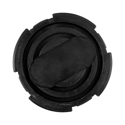 Peça circular preta com ranhuras concêntricas e aba oval no centro