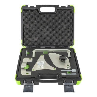 Conjunto de ferramentas em estojo rígido preto com detalhes verdes