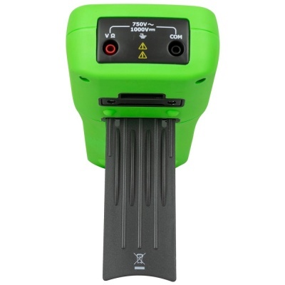 Dispositivo verde com entradas vermelha e preta, simbolos elétricos e suporte preto rebatido