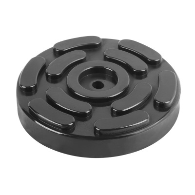 Disco redondo preto com padrão antiderrapante e furo central