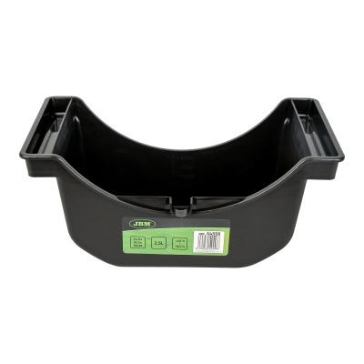 Contentor de plástico preto com etiqueta verde da marca JBM