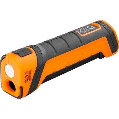 Lanterna portátil preta e laranja com botão e superfície antiderrapante