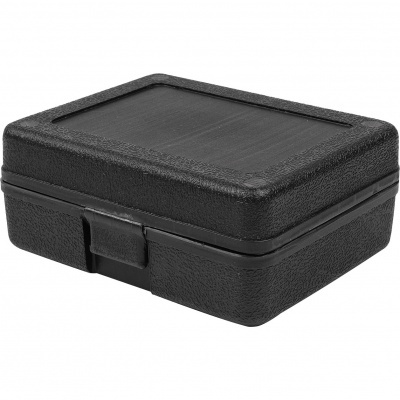 Estojo rígido de plástico preto retangular com fecho