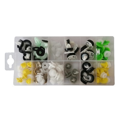 Botões de pressão coloridos organizados em caixa plástica com 12 divisórias