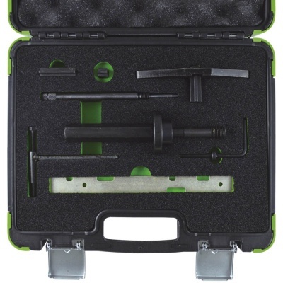 Conjunto de ferramentas em mala preta com interior em espuma