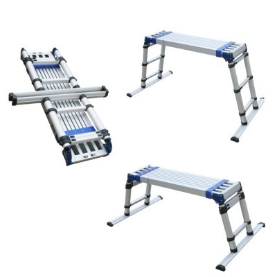 Escada extensível metálica em alumínio e azul exibida em três configurações