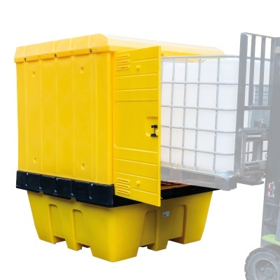 Contentor amarelo de plástico com tanque branco e estrutura metálica em base preta