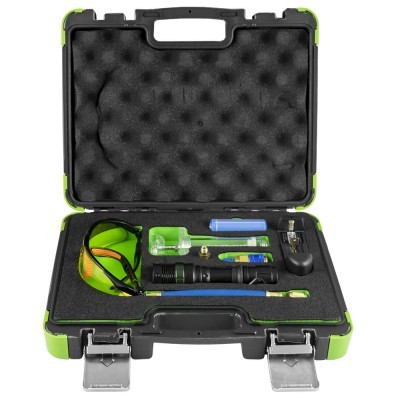 Conjunto de ferramentas organizadas em mala preta e verde com espuma preta dentro