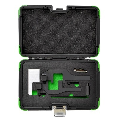 Estojo preto aberto com ferramentas em espuma preta e verde