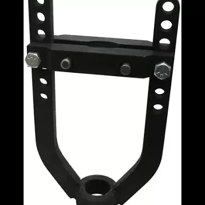 Suporte metálico preto com parafusos de fixação