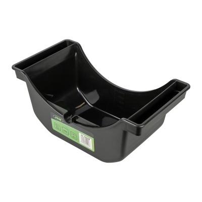 Caixa de plástico preta curva para armazenamento com etiqueta verde