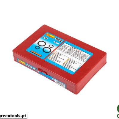 Estojo vermelho de plástico com anéis de borracha e etiqueta azul