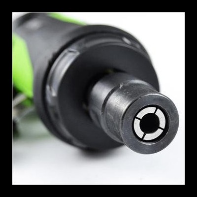 Peça cilíndrica preta e verde com extremidade preta detalhada