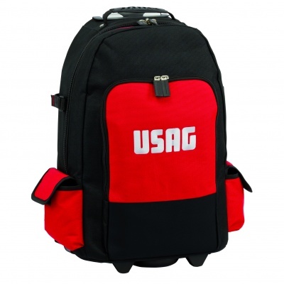 Mochila preta e vermelha com texto USAG