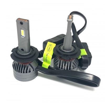 Conjunto de lâmpadas LED cinza metálico para automóveis com cabos e etiquetas amarelas