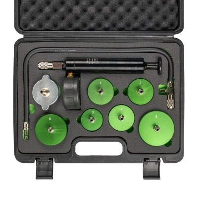 Kit de ferramenta manual com discos verdes numerados dentro de estojo preto com espuma