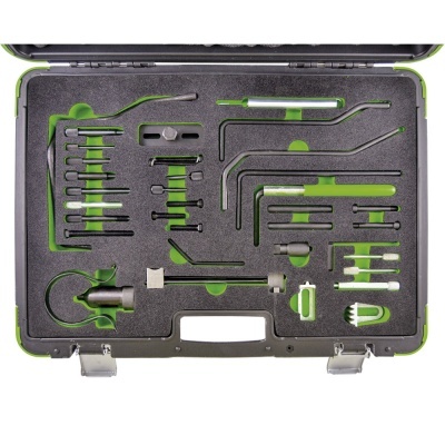 Conjunto de ferramentas especializadas em estojo rígido preto com interior em espuma cinza