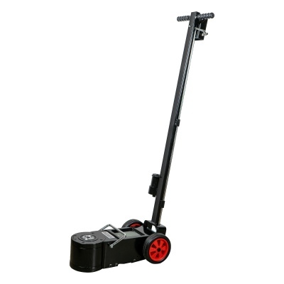 Macaco hidráulico de chão preto com rodas vermelhas e alavanca longa