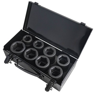 Conjunto de soquetes hexagonais metálicos numa caixa preta aberta