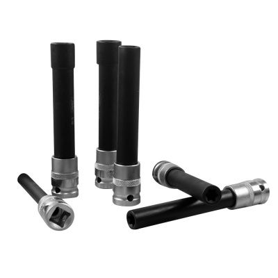 Chaves soquetes de impacto pretas com anilhas metálicas prateadas