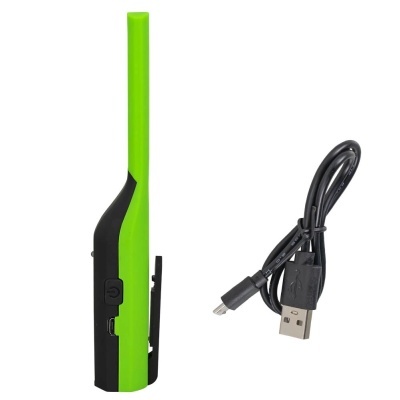 Isqueiro eletrónico verde e preto com cabo USB preto