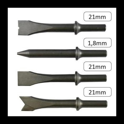 Quatro peças metálicas com etiquetas de tamanho em fundo branco